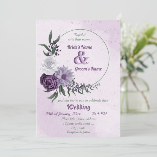 Invitation mariage à couronne fleurie violette et blanche (Debout devant)