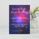 Invitation Mariage cosmique de la grappe en galaxie rose bleu (Debout devant)