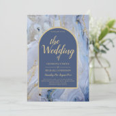 Invitation Mariage d'arche en marbre moderne bleu or (Debout devant)