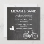 Invitation Mariage de Chalkboard avec vélo<br><div class="desc">Une moto à l'ancienne pour un style mariage branché sur un joli tableau noir.</div>