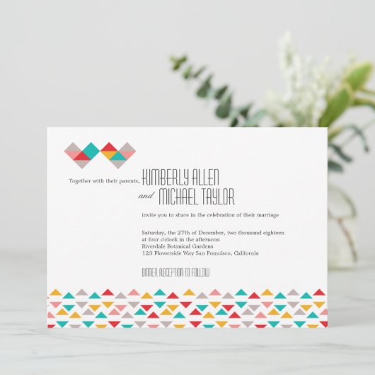 Invitation Mariage de Coeurs triangles géométriques colorés (Debout devant)