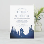 Invitation Mariage de la forêt de pins rustiques - Bleu © (Debout devant)