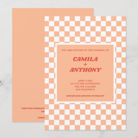 Invitation Mariage de modèle de Gingham rouge Peach Fuzz (Devant / Derrière)