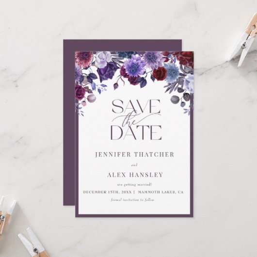 Invitation Mariage de script floral violet Enregistrer la dat (Devant/Arrière en situation)
