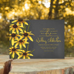 Invitation Mariage de tableau de bord fleur sauvage Black Eye<br><div class="desc">Ce tableau noir Susan fleur sauvage de style tableau noir présente des fleurs Black Eyed Susan à la craie avec de l'or bicolore et des pétales en acajou dans des herbes de prairie à la bordure gauche sur le devant de l'invitation - 3 fleurs attachées dans un bouquet avec un...</div>
