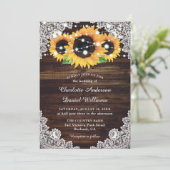 Invitation Mariage de tournesol en dentelle de bois rustique (Debout devant)