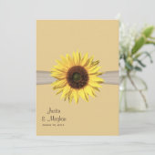 Invitation Mariage de tournesol et de burlap (Debout devant)