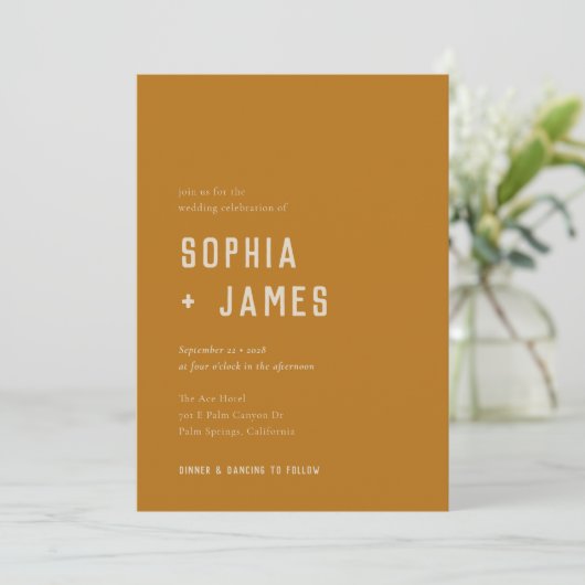 Invitation Mariage de typographie moderne Boho Arch Ochre Ora (Debout devant)
