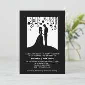 Invitation mariage des silhouettes de mariée et de mariée noi (Debout devant)