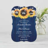 Invitation Mariage en bois de tournesol rustique bleu marine (Debout devant)