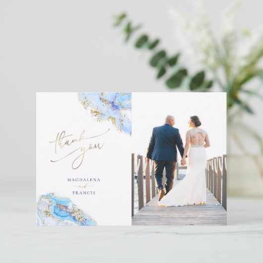 Invitation mariage en marbre bleu (Debout devant)