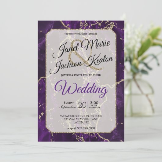 Invitation Mariage en marbre de Parties scintillant violet et (Debout devant)