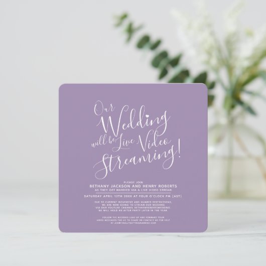Invitation Mariage en streaming violet blanc (Debout devant)