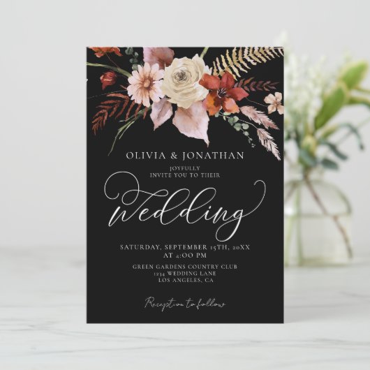 Invitation Mariage en terre cuite noire foncée Moody Fall (Debout devant)