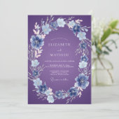 Invitation Mariage Floral Éthéré Violet Pervenche (Debout devant)