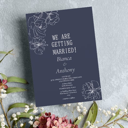 Invitation Mariage floral simple violet foncé