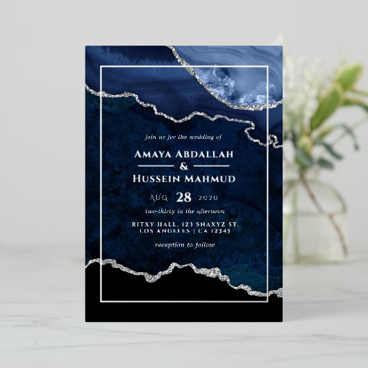 Invitation Mariage Foil de la Marine Blue and Sil (Debout devant)