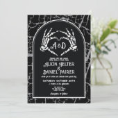 Invitation Mariage Halloween Squelette Coeur mains gothique (Debout devant)