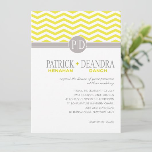 Invitation Mariage jaune Monogram Chevron Danch (Debout devant)