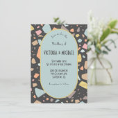 Invitation Mariage moderne en laiton Terrazzo (Debout devant)