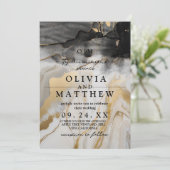 Invitation Mariage moderne en marbre noir et or (Debout devant)