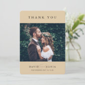Invitation MARIAGE MODERNE photo simple classique beige (Debout devant)