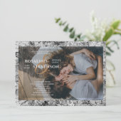 Invitation Mariage photo de texture ornementale noir et blanc (Debout devant)