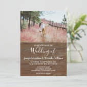 Invitation Mariage photo en bois de grange rustique (Debout devant)