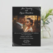 Invitation Mariage photo moderne minimaliste noir (Debout devant)