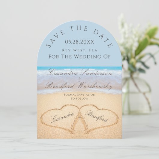 Invitation Mariage plage 2 Coeurs dans le mariage de sable (Debout devant)