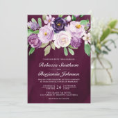 Invitation Mariage Plum Moody Plum Violet Floral QR Code fonc (Debout devant)