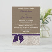 Invitation Mariage pourpre Burlap et dentelle (Debout devant)