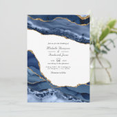 Invitation Mariage QR Code RSVP en pierre d'agate Navy et Or (Debout devant)