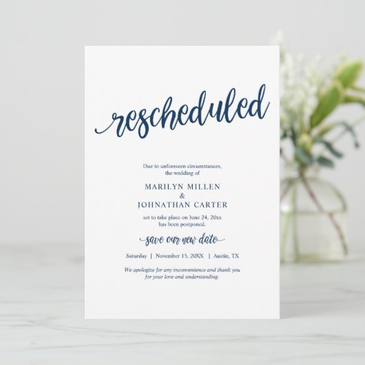 Invitation Mariage reprogrammé, Bleu marine, Annonce (Debout devant)