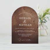 Invitation Mariage rustique élégant avec texture de bois grai (Debout devant)