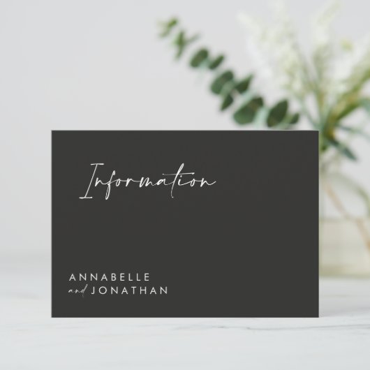 Invitation Mariage script moderne noir simple information (Debout devant)