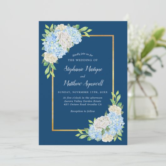 Invitation Marine Blue Hydrangea White Roses Gold Mariage (Debout devant)