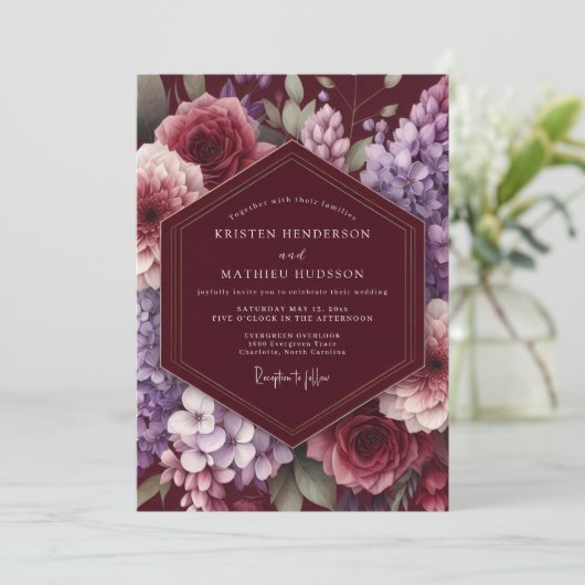 Invitation Maroon Bloom Enchantment Wedding (Debout devant)