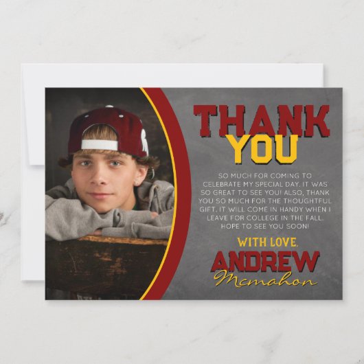Invitation Maroon et or Chalkboard Graduation Merci Ca (Devant)