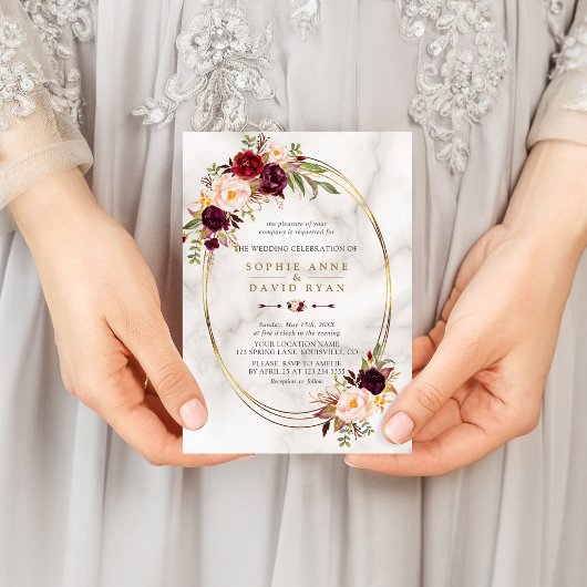 Invitation Marsala rouge Bourgogne Floral Marbre or Mariage