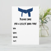 Invitation Martial Arts Blue Belt Anniversaire Fête Invitatio (Debout devant)