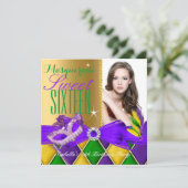 Invitation Mascarade Sweet 16 Violet Vert Or (Debout devant)