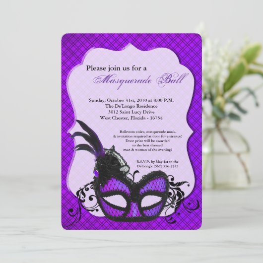 Invitation Mascarade violet mascarade costume de bal Hallowee (Debout devant)