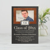 Invitation Masculine Boys Cuir Bois Monogramme Graduation (Debout devant)