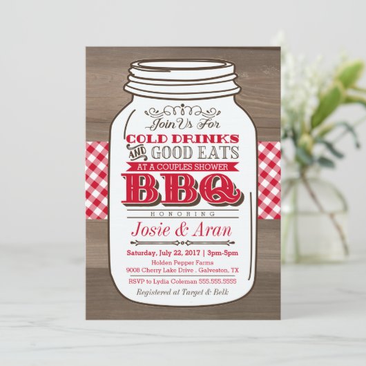 Invitation Mason Jar BBQ, Couples Douche sur bois (Debout devant)