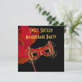 Invitation Masque à plumes Rouge Or Fête Douce 16 Mascarade (Debout devant)