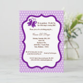 invitation mauve-clair de fête d'anniversaire du (Debout devant)