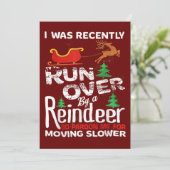 Invitation Mémé S'est Fait Renverser Par Un Renne Noël Alors  (Debout devant)