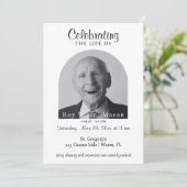 Invitation Mémorial classique célébrant l'invitation à la vie (Debout devant)