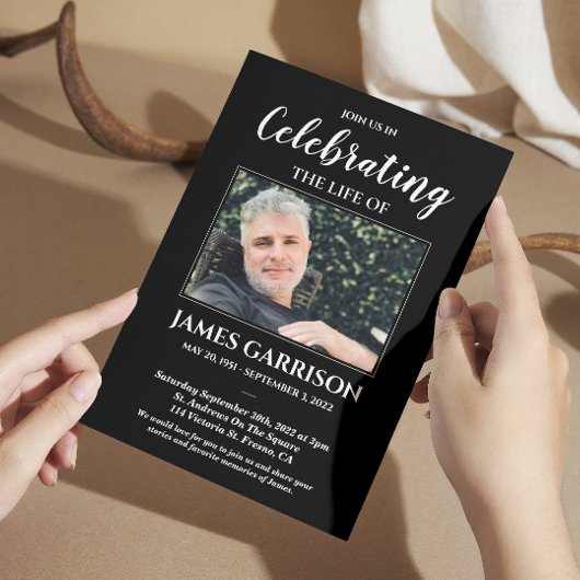 Invitation Mémorial photo de Black White Celebration of Life